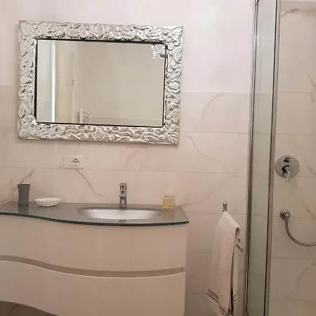 Face à La